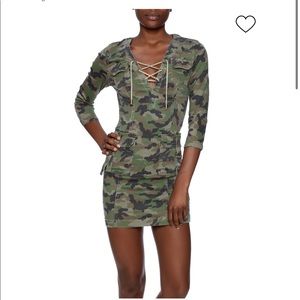 NWOT Litz 3/4 Sleeve Camouflage Mini Dress